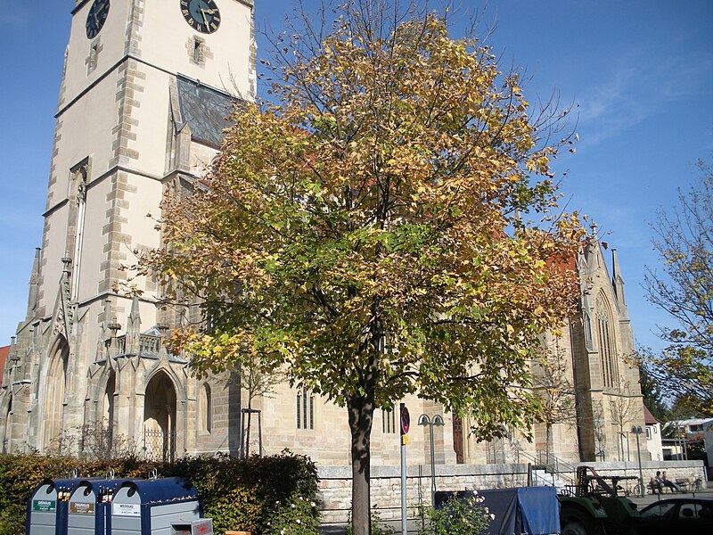 File:Stuttgart-Möhringen Evang. Martinskirche 3.JPG