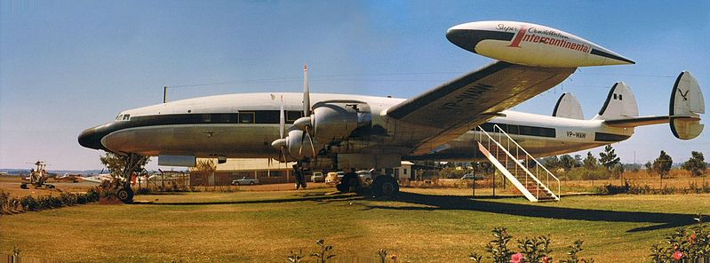 File:Super Constellation at Salisbury Airport Rhodesia.JPG