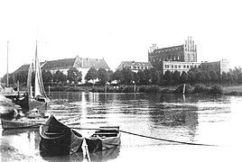 Вид на замок Тапиау, 1914 год. Фотограф Карл Вайс (нем. Karl Weiß)