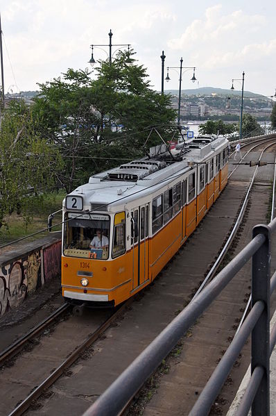 File:Tram in Budapest - Flickr - FaceMePLS.jpg