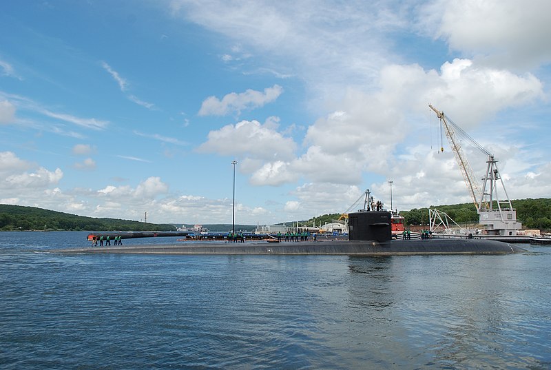 File:USS Philadelphia visits London DVIDS298275.jpg