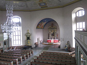 Vang gereja interior.JPG