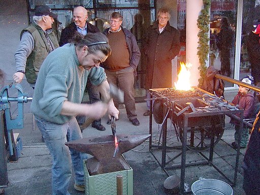 Velden Christkindlmarkt Schmied Demo 16122007 21