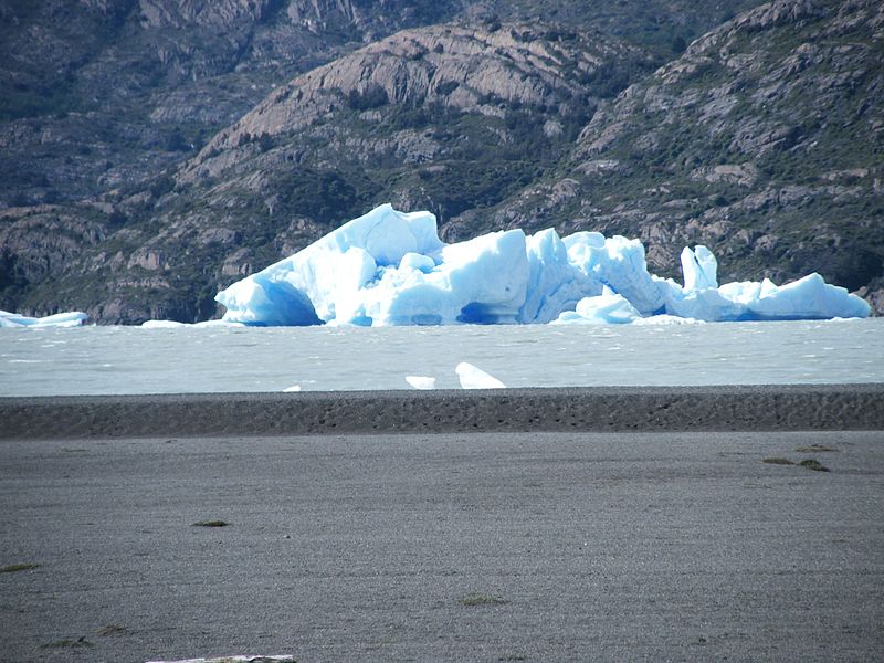 File:Ventisquero Grey - panoramio.jpg