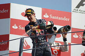 Sebastian Vettel auf dem Podium beim Großen Preis von Italien 2011
