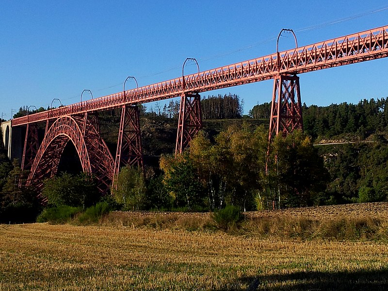 File:Viaduc de Garabit - Ruynes (15).jpg