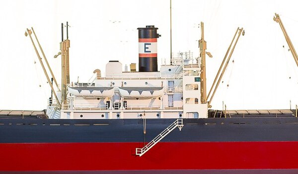 Model of a Victory ship's superstructure and center cranes. The engine room is located below the superstructure. This model is on display at the Ameri