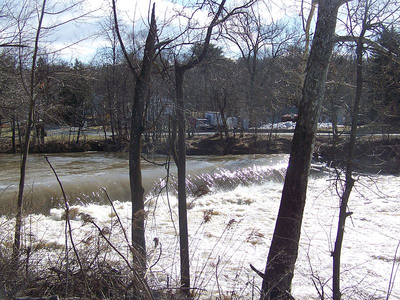 File:Wappinger Creek at Red Oaks Mill.jpg