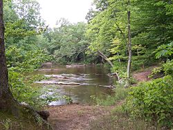 Sungai putih di Pines Point.JPG