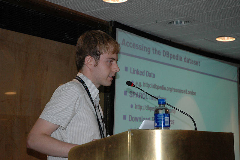 File:Wikimania 2009 - Christian Becker- DBpedia - Extracting structured data from Wikipedia.jpg