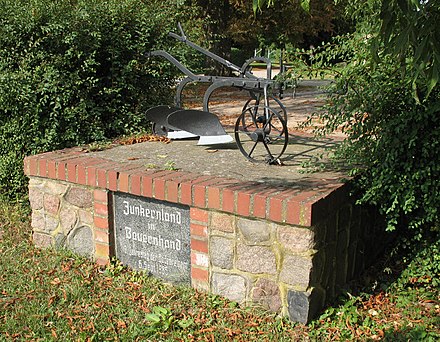 1985 Bodenreform memorial in Wolfshagen, Uckermark