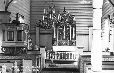 Ytre Rendal kirke alterparti MINØ.PKL0368.jpg