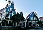 Kalverringdijk 7 (house on the left)