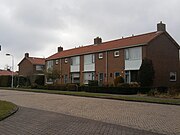 De oudste huizen van de wijk staan onder meer aan de Koningin Wilhelminalaan (1961)