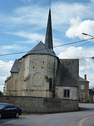 Écly (Ardennes) église, chevet.JPG
