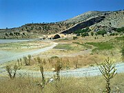 Նեմրութի լանջեր․ Ճենտերէ հռոմէական շրջանի կամուրջ, հոն ուր Քեահթա գետակը կը թափի Եփրատ գետին մէջ