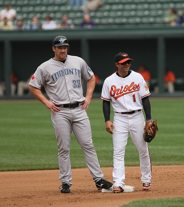 File:001U3292 Scott Rolen and Brian Roberts.jpg - Wikimedia Commons