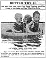 Мать держит двоих детей в автомобильном внутреннем тюбе, плавающим на неизвестном водоеме в 1916 году.