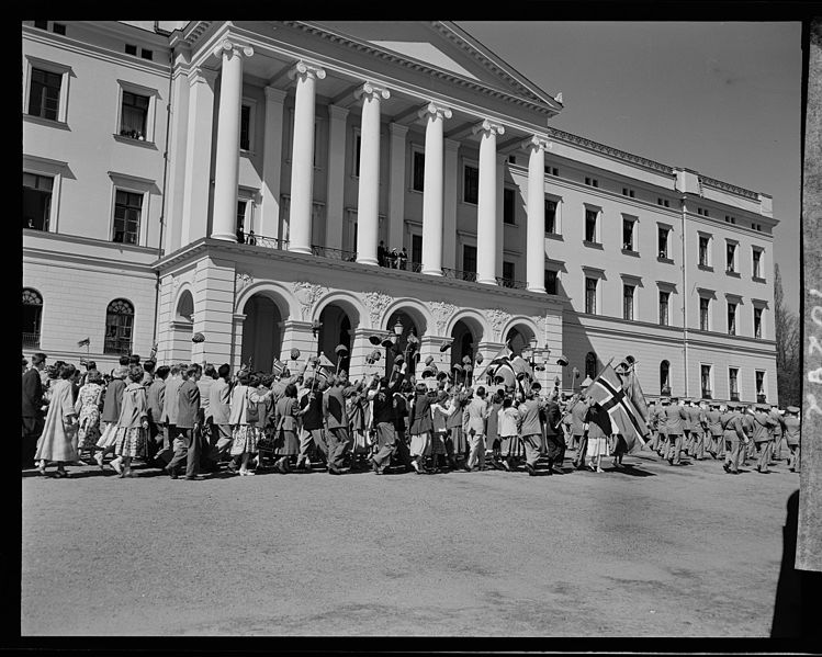 File:17.mai 1951 - no-nb digifoto 20151023 00012 NB MIT FNR 10282.jpg