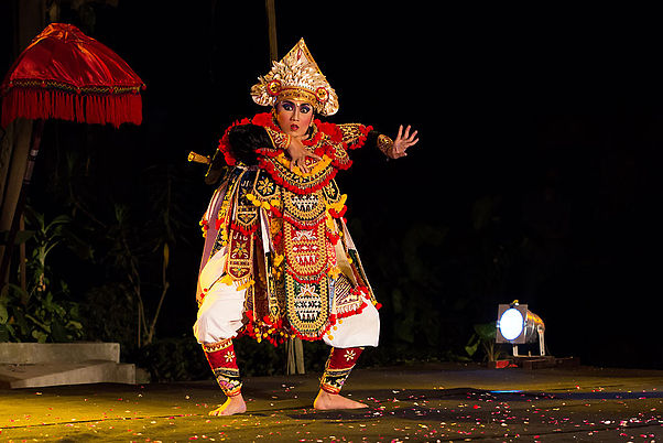 The Balinese Baris dance is based on the feelings of a young man about to go to war! Yeh, is he not afraid?