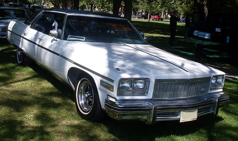 File:1976 Buick Electra Limited fR.jpg