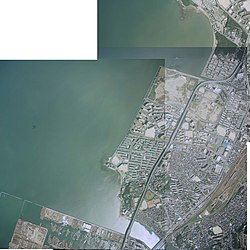 1987年9月28日撮影の福岡市香椎浜及び香椎浜ふ頭地区の航空写真