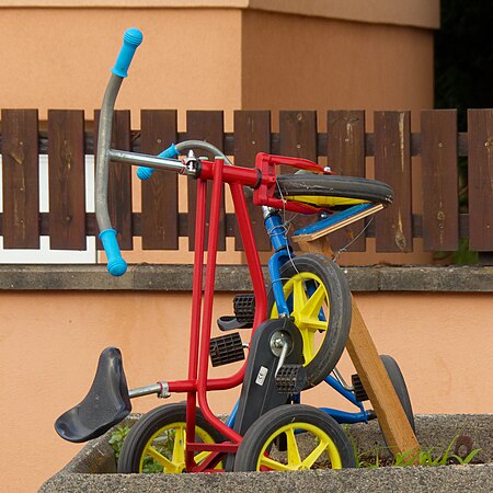 [Tour Alsace 2023] : décorations cyclistes 450px-2023-07-25_09-04-15_DecoTA-Staffelfelden