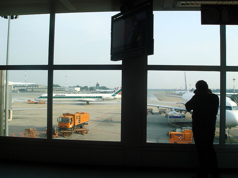 File:2762 - Milano - Aeroporto di Linate - Foto Giovanni Dall'Orto - 3-Jul-2008.jpg