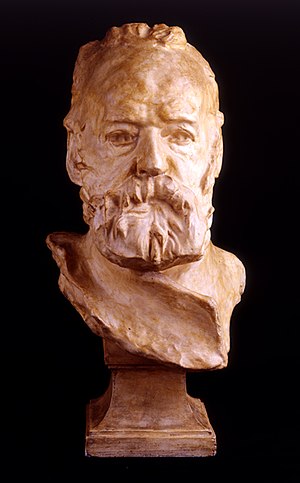 71 Busto de Viktor Hugo.jpg