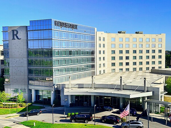 A Renaissance Hotel next to Hartsfield-Jackson Atlanta International Airport in Atlanta