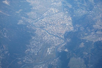 File:Aerial view of Innsbruck 01.jpg