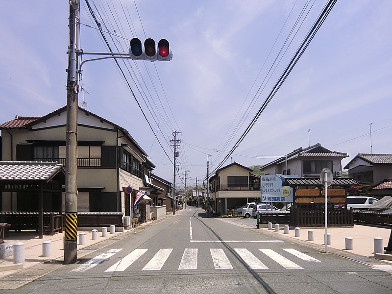 File:Aichi Pref r-332 Akasaka (2011.05).jpg