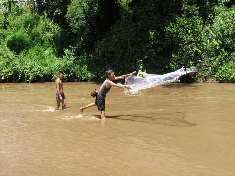 File:Akha fishing.JPG