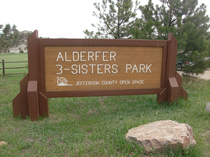 File:Alderfer 3 Sisters sign.jpg