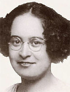 Amparo Poch y Gascón Spanish anarchist, pacifist, doctor, and activist