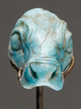 Амулет в виде головы животного, содержащий имя Кадашман-Тургу. Лувр