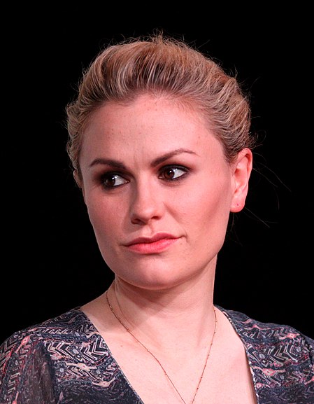 449px-Anna_Paquin_Comic-Con_2012.jpg