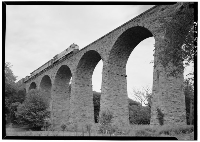 File:April 1971. VIEW OF STARRUCCA VIADUCT LOOKING SOUTHEAST. BUILT IN 1882. - Erie Railway, Delaware Division, Bridge 189.46, Spanning Starucca Creek, East of Susquehanna River, HAER PA,58-LANBO,1-13.tif