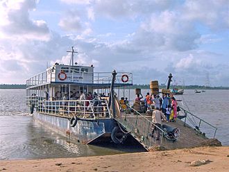 A ferry operated by BEST across the Manori Creek BEST-ferry.jpg