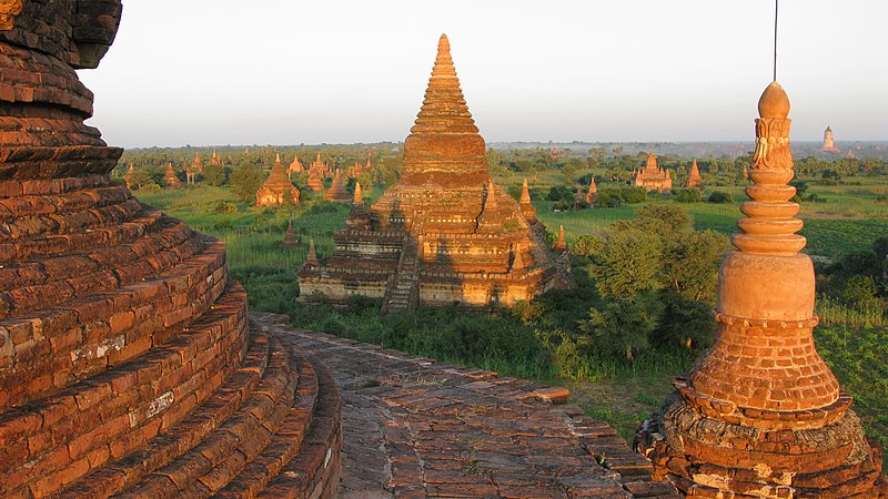 File:Bagan, Myanmar, Ancient Buddhist temples.jpg