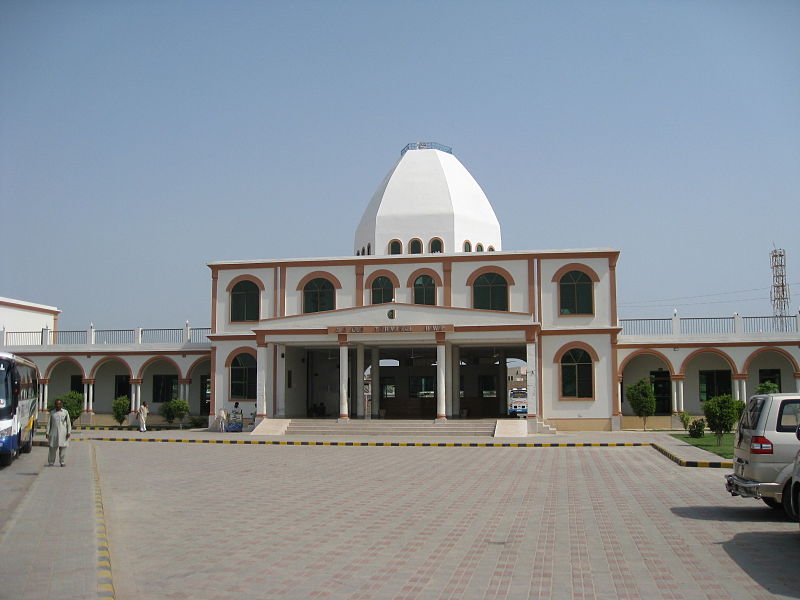 File:Bahawalpur Bus Station.jpg