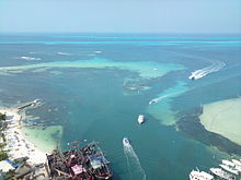 Bahía de Mujeres, zona que atraviesa el segundo arrecife más grande del mundo.[38]