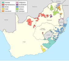 Map of the heavily partitioned black homelands in South Africa at the end of apartheid in 1994 Bantustans in South Africa.svg