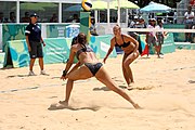 Deutsch: Beachvolleyball bei den Olympischen Jugendspielen 2018; Tag 11, 17. Oktober 2018; Mädchen, Finale – Italien (Claudia Scampoli & Nicol Bertozzi)- Russland (Maria Woronina & Maria Botscharow) 0:2 (19–21/19–21) English: Beach volleyball at the 2018 Summer Youth Olympics at 17 October 2018 – Girls Final – Italy (Claudia Scampoli & Nicol Bertozzi) - Russia (Maria Voronina & Maria Bocharova) 0:2 (19–21/19–21)