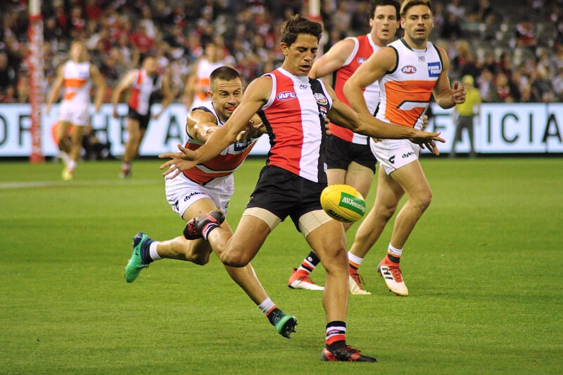 File:Ben Long kicking.1.jpg