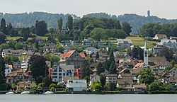 Blick vom Zürichsee auf Rüschlikon (2009).jpg