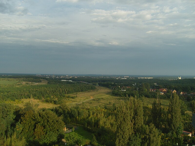 File:Blick vom aussichtsturm hörlitz9.jpg