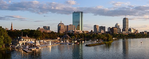 Boston skyline from Longfellow Bridge September 2017 panorama 2.jpg