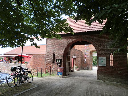 Burg Friedland (Niederlausitz) 1.JPG