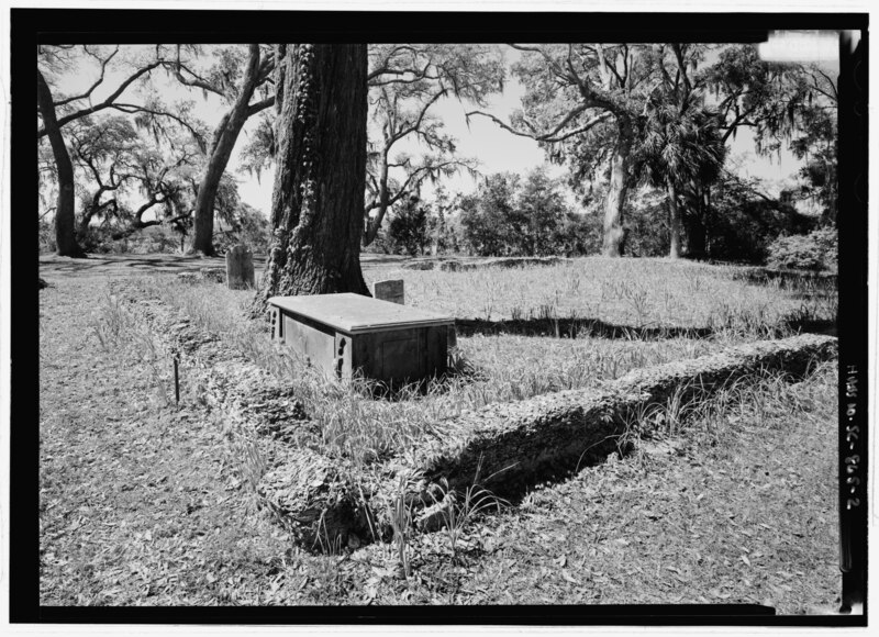 File:Cemetery, Orange Grove Plantation, Frogmore, Beaufort County, SC HABS SC-865-2.tif